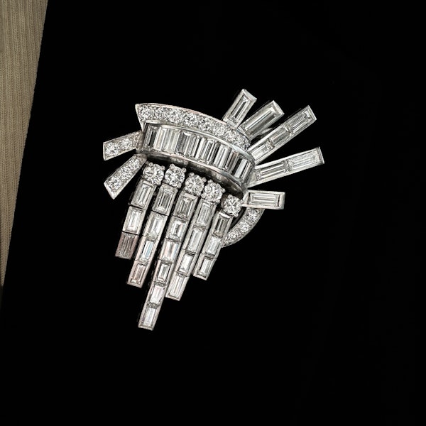 Art Deco ‘Statue of Liberty’ Diamond Brooch-SADDINGTONS JEWELLERY STAND 375 - image 1