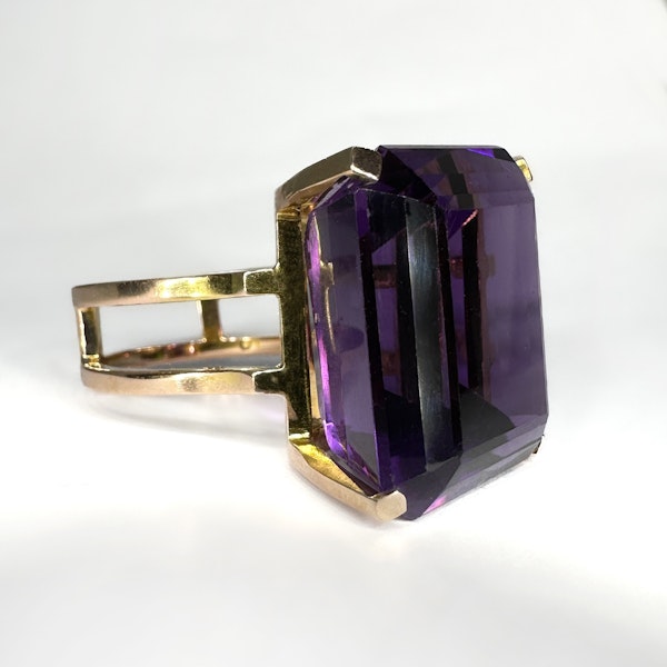 Vintage 1970’s Gold Chunky Amethyst Ring-SADDINGTONS JEWELLERY STAND 375 - image 3