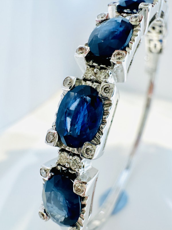 Natural Blue Sapphire 9.03ct & Diamond 0.56ct Bangle - image 1