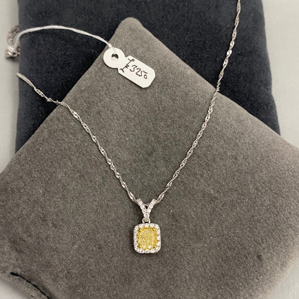 Yellow Diamond Pendant in 18ct White Gold date circa 1980, SHAPIRO & Co since1979 - image 3