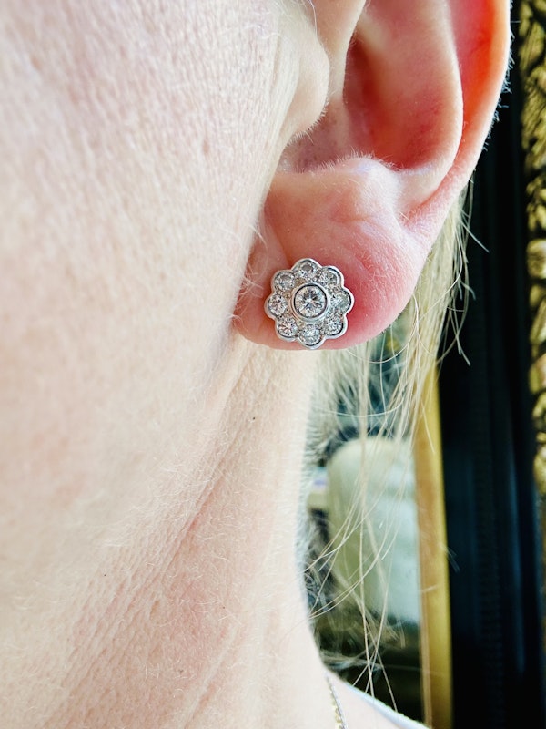 1.40ct Diamond Cluster Earrings - image 2