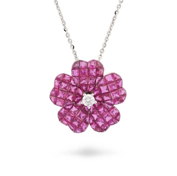 Beautiful 5ct invisible set Burma ruby flower pendant - image 5