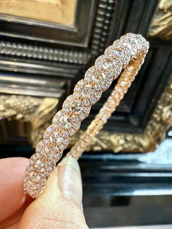 6.50ct Diamond Bangle. - image 8