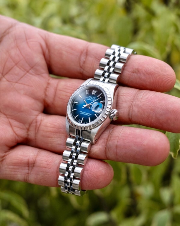 1991 Rolex Lady Datejust 69240 - Factory Vignette Dial - image 2