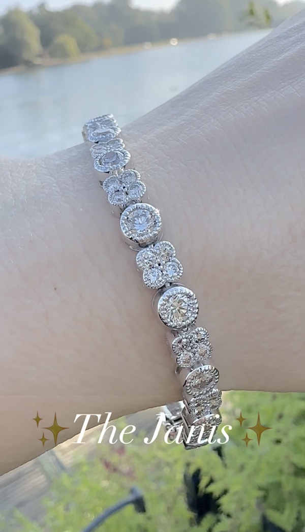 6.90ct Diamond Tennis/Line Bracelet. - image 1