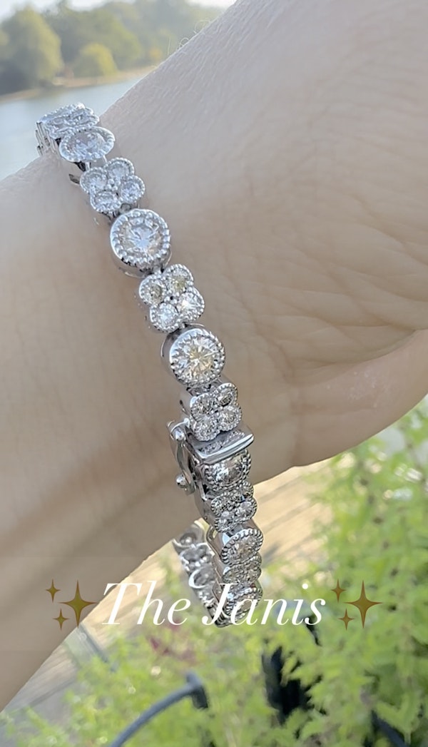 6.90ct Diamond Tennis/Line Bracelet. - image 7