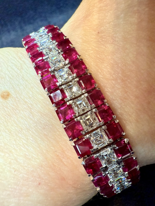 18K White Gold, 29.56ct Natural Ruby & 11.82ct Diamond bracelet - image 7