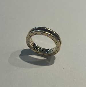 Bvlgari B.Zero 1 Ring Square Amethyst 18ct yellow gold. Mark Constable unit 301