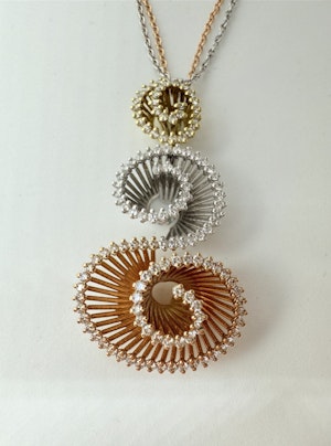 Diamond & Gold Necklace.