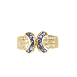 Sapphire & Diamond Ribbon Ring in 18ct Gold | English, c.1990s