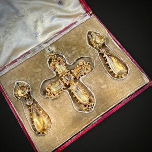 Georgian Citrine Earrings And Pendant In Original Box