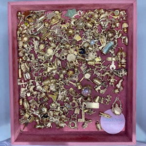 Gold Charms in 9k Gold date Vintage, Lilly's Attic since 2001