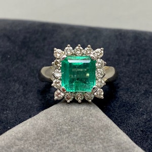 Emerald Diamond Ring in 18ct White Gold date circa 1960, SHAPIRO & Co since1979