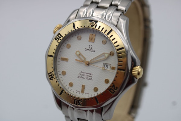 Omega Seamaster 2442.20.00 White Dial Quartz - image 4