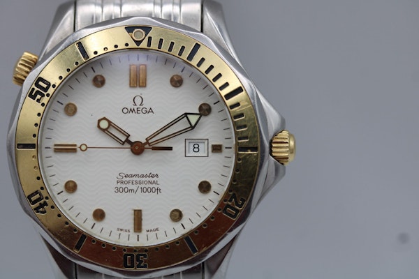Omega Seamaster 2442.20.00 White Dial Quartz - image 5