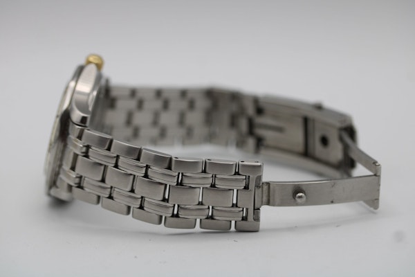 Omega Seamaster 2442.20.00 White Dial Quartz - image 11