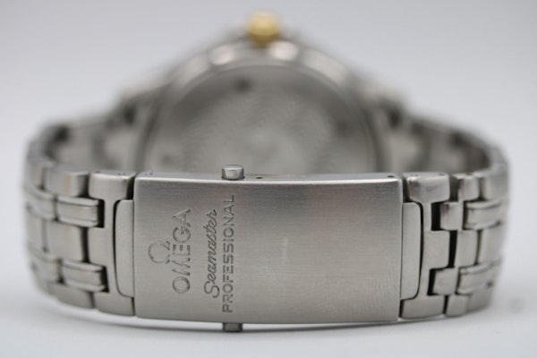 Omega Seamaster 2442.20.00 White Dial Quartz - image 7