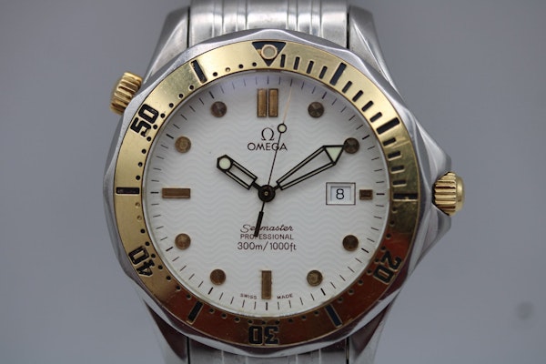 Omega Seamaster 2442.20.00 White Dial Quartz - image 9
