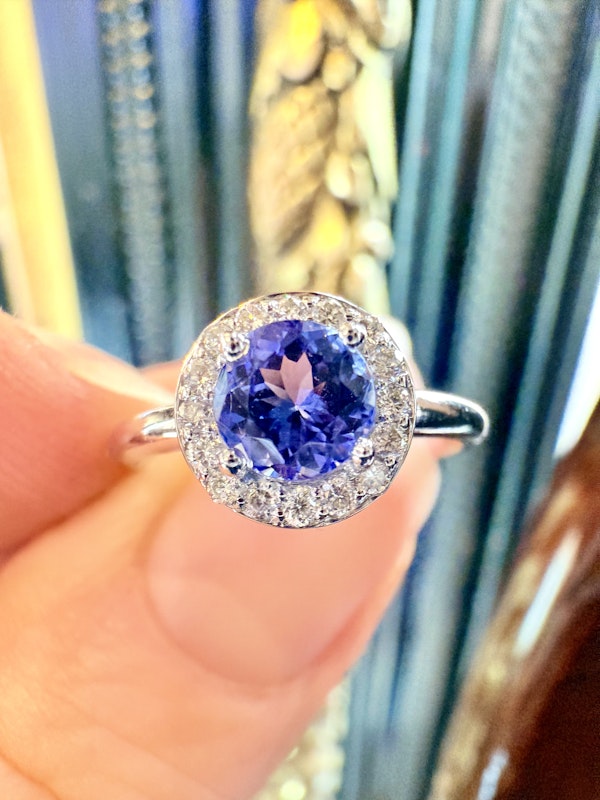 0.50ct Tanzanite & 0.23ct Diamond Ring - image 6