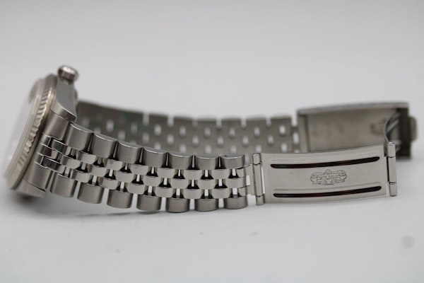Rolex Datejust 31mm 68274 Box and Papers 2005 - image 10