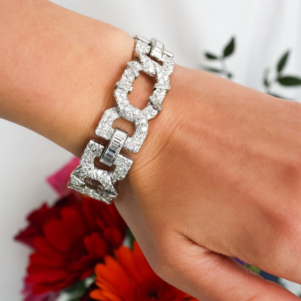 Cartier Art Deco Diamond and Platinum Bracelet, 22.40 Carats, Circa 1929 - image 7