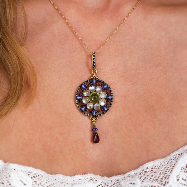 Giuliano Enamel, Peridot, Moonstone, Garnet And Gold Pendant, Circa 1885 - image 6