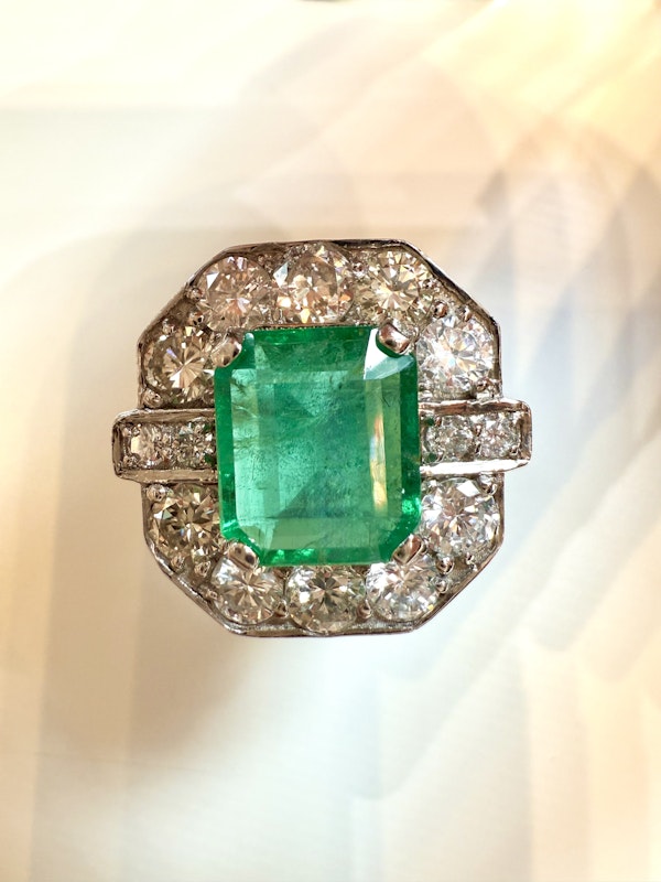 3.18ct Natural Emerald & 1.00ct Diamond Ring - image 8