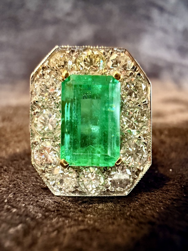 3.50ct Natural Emerald & 1.00ct Diamond Ring - image 6