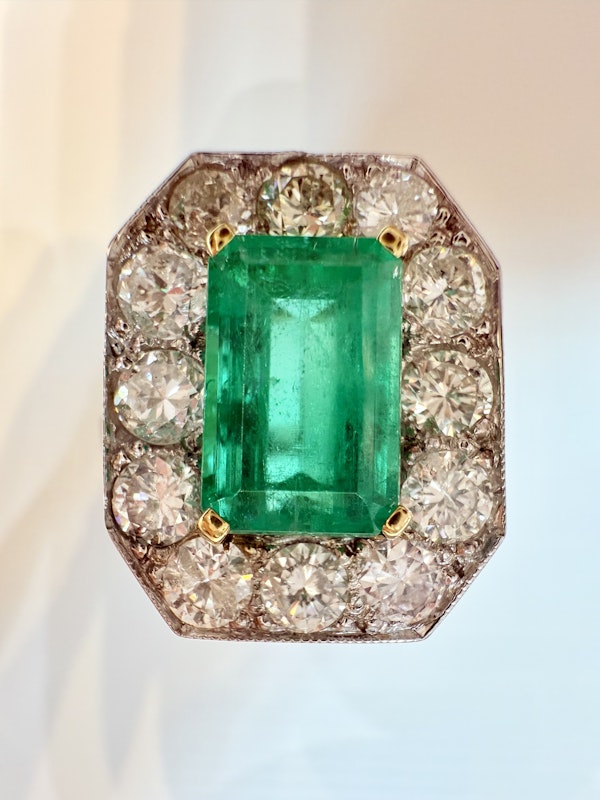 3.50ct Natural Emerald & 1.00ct Diamond Ring - image 9