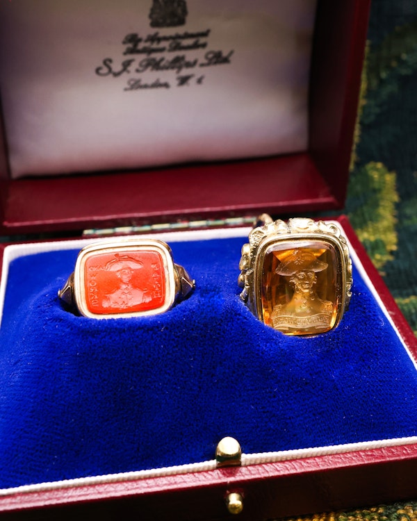Downstairs at Grays: A set of Antique collectors Late Georgian Seals, depicting Intaglio designs associated with Admiral Lord Nelson. English.  Circa 1810 - image 1