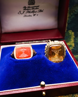 Downstairs at Grays: A set of Antique collectors Late Georgian Seals, depicting Intaglio designs associated with Admiral Lord Nelson. English. Circa 1810