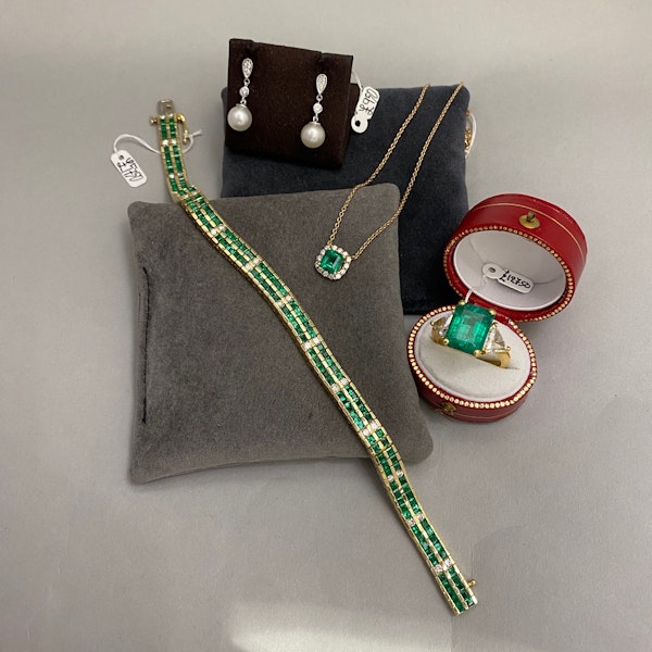 Emerald Diamond Bracelet in 14ct Gold date circa 1960, SHAPIRO & Co since1979 - image 3