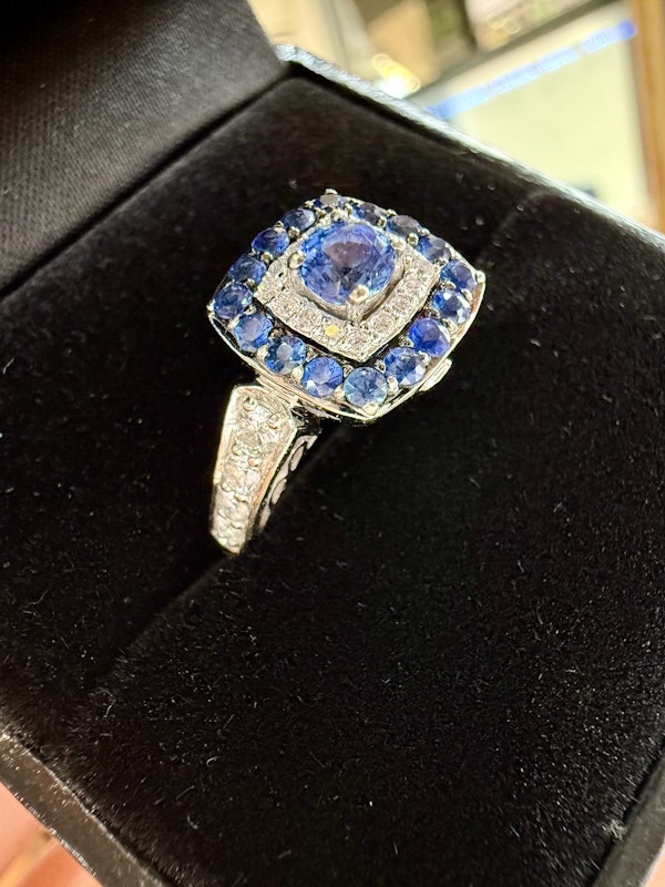 0.50ct Natural Blue Sapphire & 0.75ct Diamond Ring - image 4