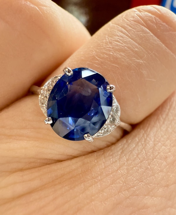 Platinum, 3.00ct Natural Blue Sapphire & Diamond Ring - image 8