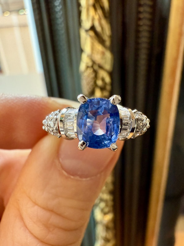 2.64ct Natural Blue Sapphire & 0.32ct Diamond Ring - image 2
