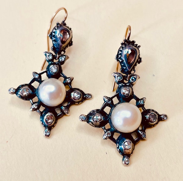 A selection of jewellery available... - image 2