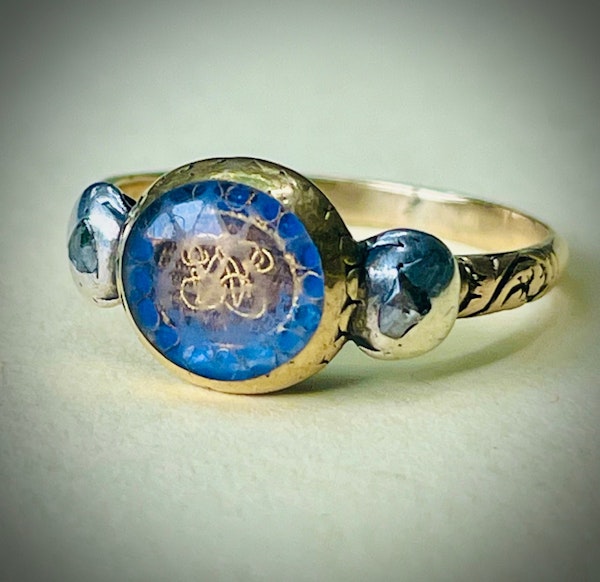 A selection of jewellery available... - image 4