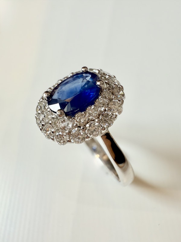0.72ct Natural Blue Sapphire & 0.59ct Diamond Ring - image 2