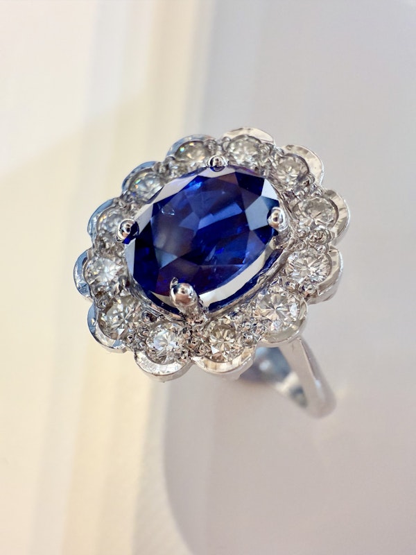 2.00ct Natural Blue Sapphire & 0.50ct Diamond Ring - image 5
