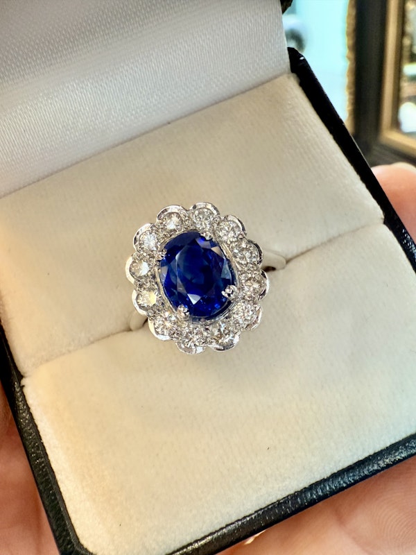 2.00ct Natural Blue Sapphire & 0.50ct Diamond Ring - image 6