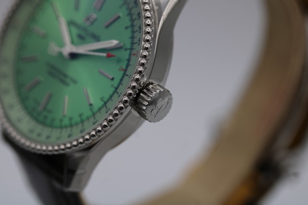 Breitling Navitimer Automatic 35 - image 5