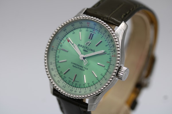 Breitling Navitimer Automatic 35 - image 3