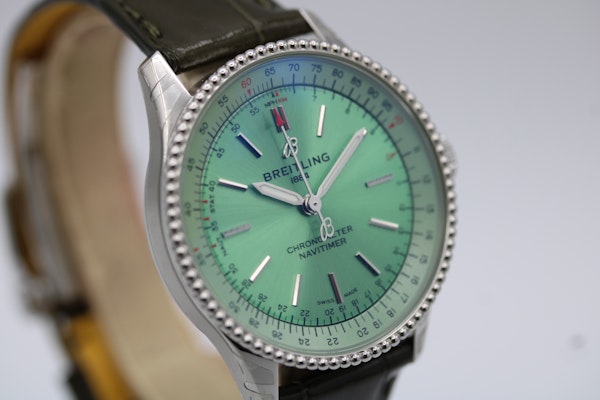Breitling Navitimer Automatic 35 - image 4