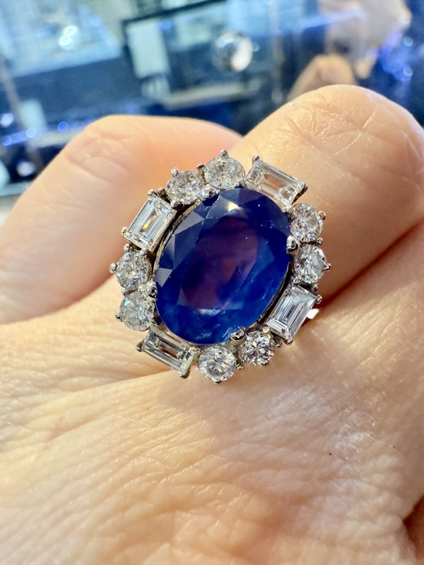 4.86ct Natural Blue Sapphire & 2.00ct Diamond Ring - image 5