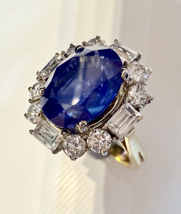 4.86ct Natural Blue Sapphire & 2.00ct Diamond Ring - image 2