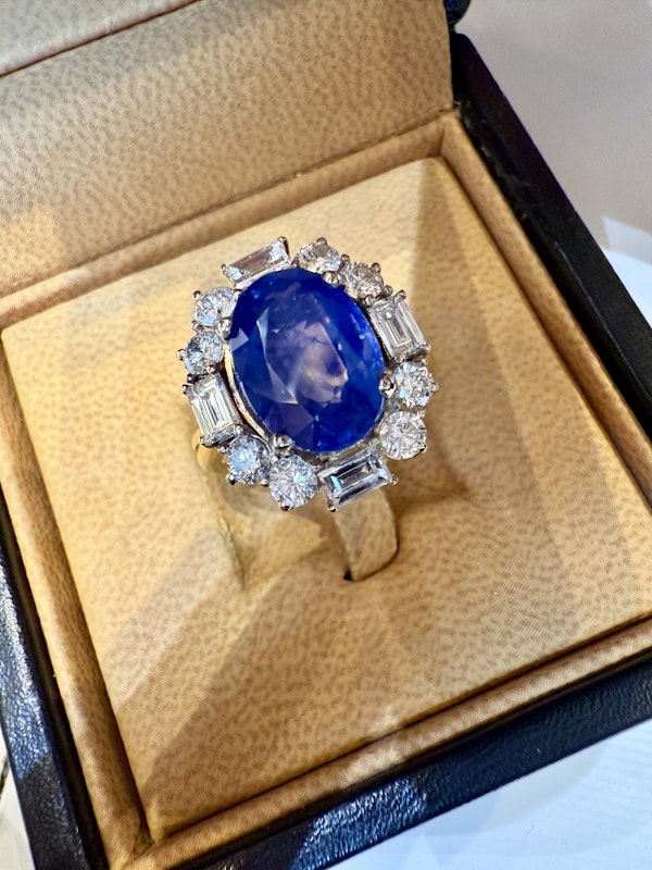 4.86ct Natural Blue Sapphire & 2.00ct Diamond Ring - image 7