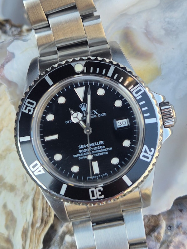 Rolex Sea-Dweller 4000 16600 - image 1