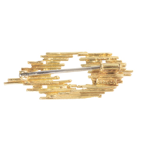18ct Gold & Diamond Brooch | Signed Andrew Grima | English c1970s - image 2