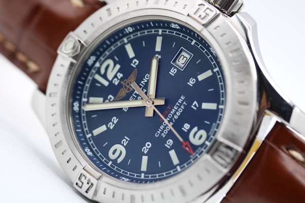 Breitling Colt Quartz A7438811.C907.173A - image 12