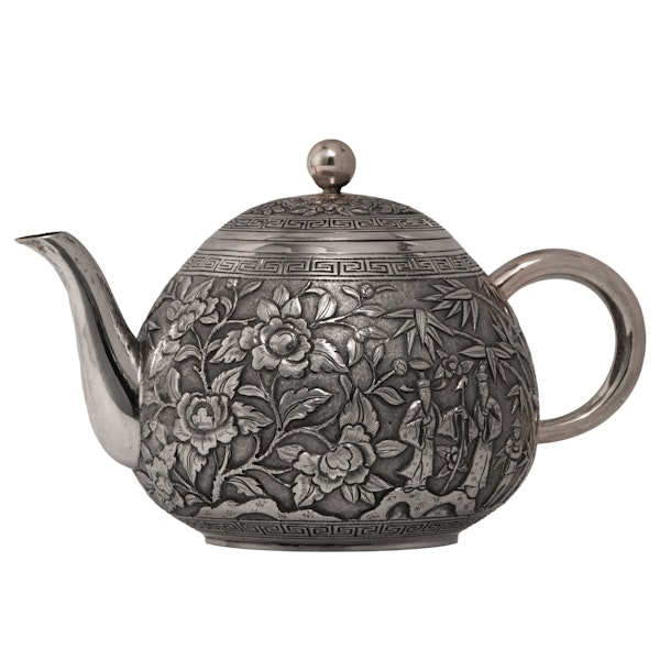 Straits Chinese Silver teapot, 19th century (1870-1910 circa), Canton, mark of Da Xing - image 2